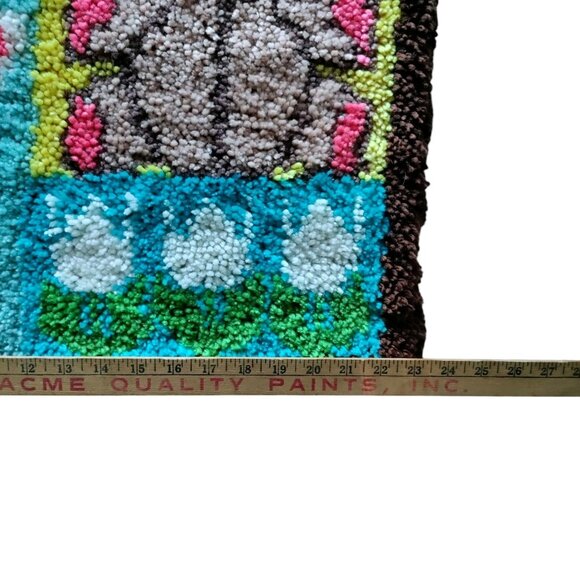 Latch Hook Bears Bunnies Floral Rug 23" x 34" Nursery Wall Hanging Vtg Completed - Picture 4 of 5